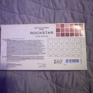 Revolution eyeshadow palette